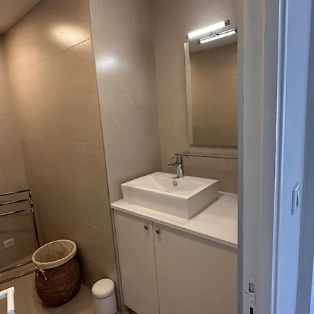 Familial 6 Pers A Port Camargue Avec Parking - Fr-1-731-123