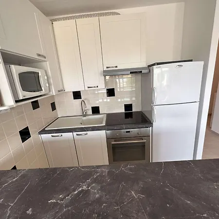 Familial 6 Pers A Port Camargue Avec Parking - Fr-1-731-123