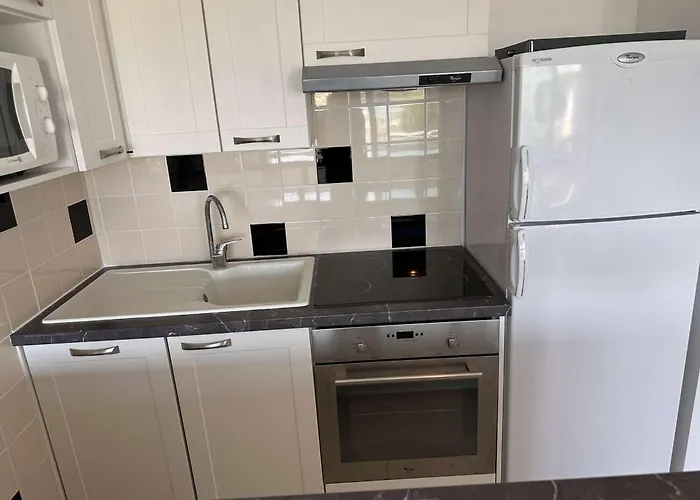 Apartamento Familial 6 Pers A Port Camargue Avec Parking - Fr-1-731-123 Le Grau-du-Roi